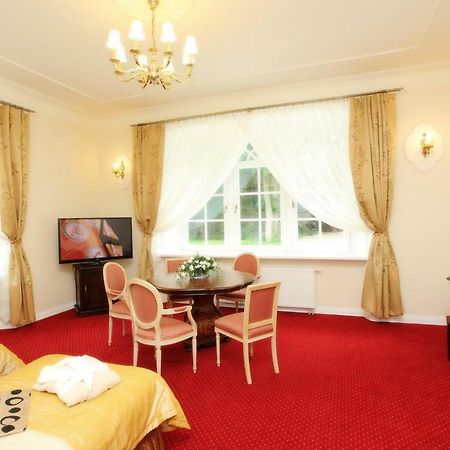 Hotel Dwor Sojki ภายนอก รูปภาพ
