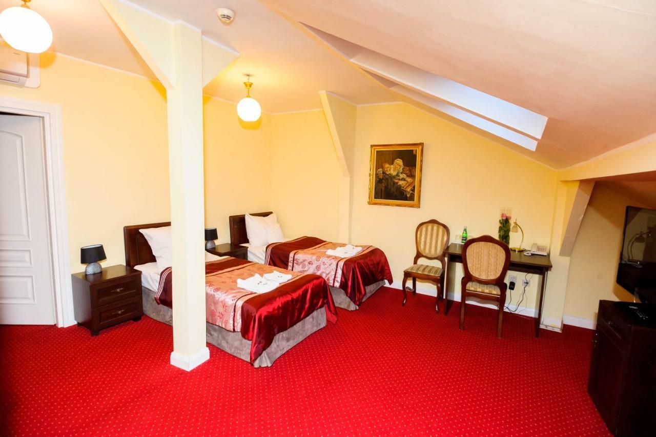 Hotel Dwor Sojki ภายนอก รูปภาพ