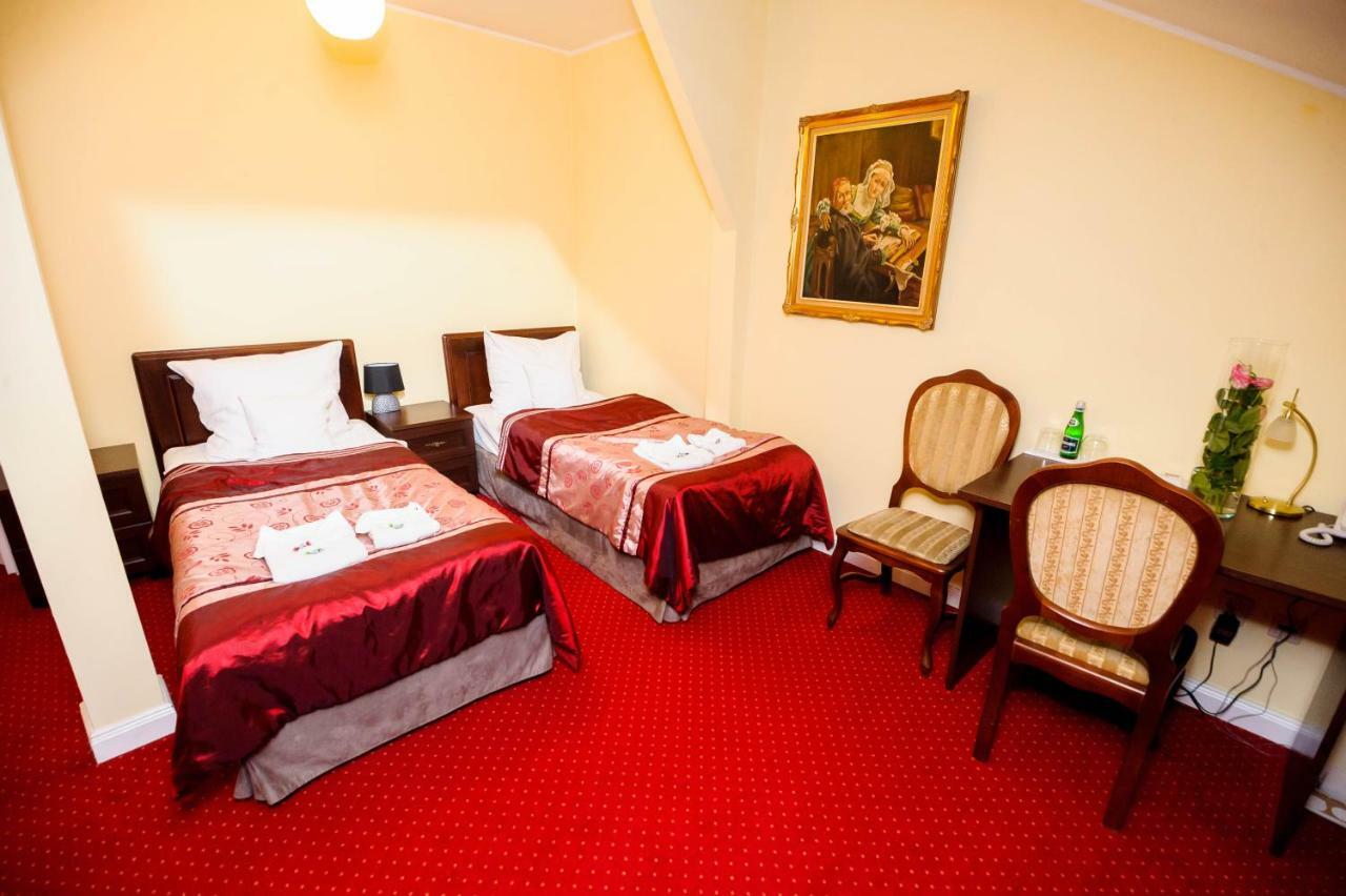 Hotel Dwor Sojki ภายนอก รูปภาพ