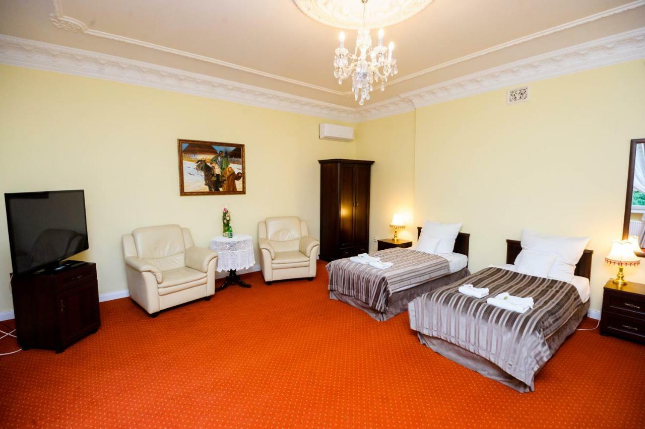 Hotel Dwor Sojki ภายนอก รูปภาพ