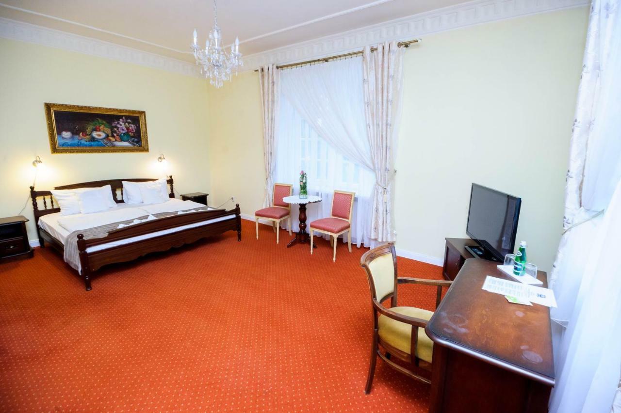 Hotel Dwor Sojki ภายนอก รูปภาพ